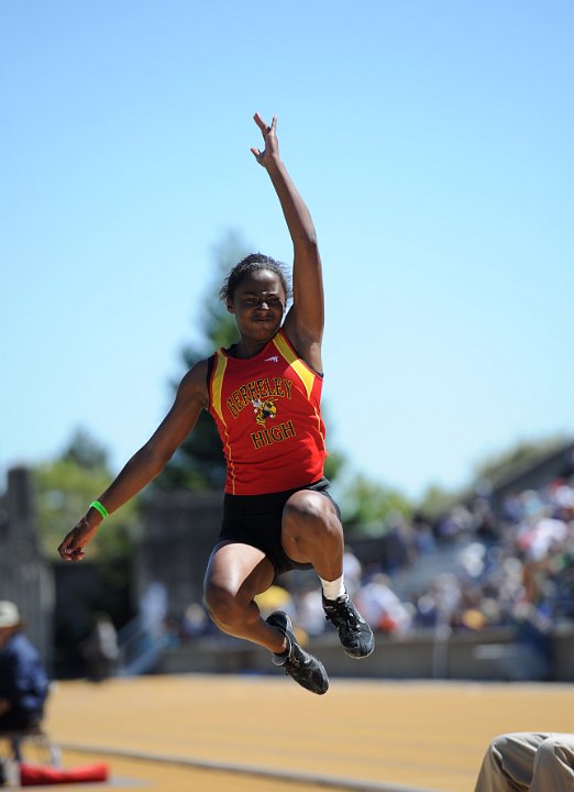 2010 NCS-MOC-310.JPG - 2010 North Coast Section Finals, held at Edwards Stadium  on May 29, Berkeley, CA